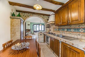 Beautiful Apt With Seaview Terrace