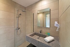 Ampelia Seaside Resort by Estia