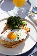 Ampelia Seaside Resort by Estia