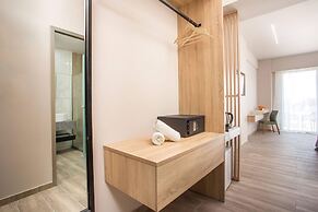 Ampelia Seaside Resort by Estia