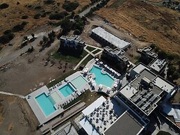 Ampelia Seaside Resort by Estia