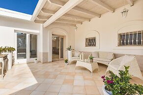 3220 Villa Smeralda by Barbarhouse