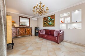 3220 Villa Smeralda by Barbarhouse