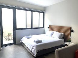 M17 Studios & Suites