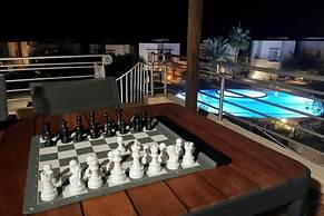 Sea & Pool 2 Bedroom 3 Terraces Turtle Bay Holiday