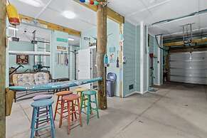 Casa Bella 5 Bedroom Home by RedAwning