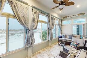 Casa Bella 5 Bedroom Home by RedAwning