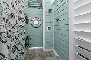 Casa Bella 5 Bedroom Home by RedAwning