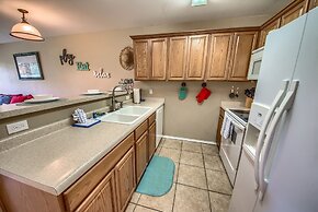 Ww F101 Slice Of Heaven 2 Bedroom Condo by RedAwning