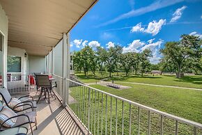 Ww F101 Slice Of Heaven 2 Bedroom Condo by RedAwning