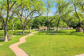 Ww F101 Slice Of Heaven 2 Bedroom Condo by RedAwning