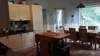 Amazing Cottage With Indoor Private Pool