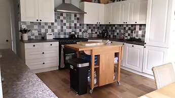 Amazing Cottage With Indoor Private Pool