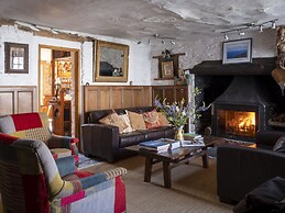 Manor Farmhouse