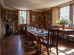 Manor Farmhouse