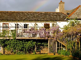 Wisteria Suite