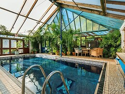 Wisteria Suite