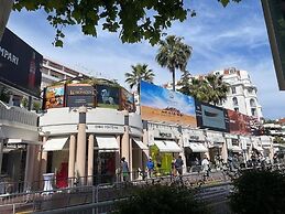 Modern Apartment 20 m from the Sea