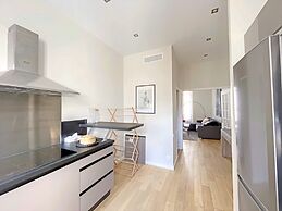 Modern Apartment 20 m from the Sea