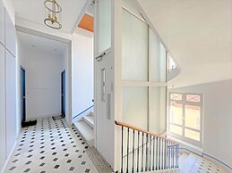 Modern Apartment 20 m from the Sea