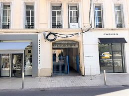 Modern Apartment 20 m from the Sea