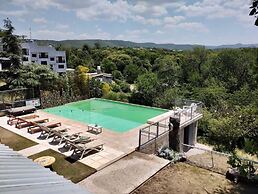 Carod Espacio Serrano