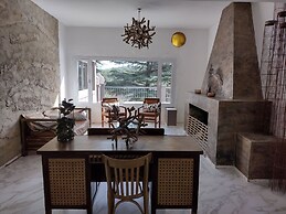 Carod Espacio Serrano