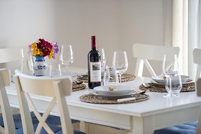 Casa Madonna Del Mare- Villa With sea View a few Steps From the Beach