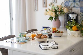 Casa Madonna Del Mare- Villa With sea View a few Steps From the Beach