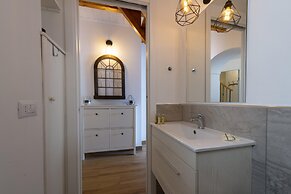 Casa Madonna Del Mare- Villa With sea View a few Steps From the Beach