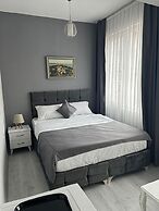 oldmile palace hotel