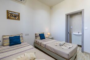 Ta Rozarja Maisonette With Private Pool