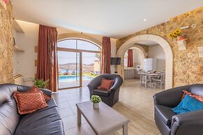 Ta Rozarja Maisonette With Private Pool