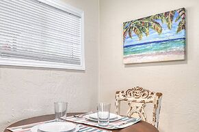 Little Palm Hideaway Cottage