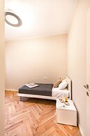 Il Lago 2 13 by Wonderful Italy