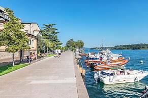 Il Lago 2 13 by Wonderful Italy