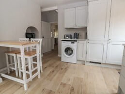 2 Golf Links Cottages