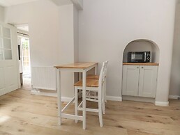 2 Golf Links Cottages