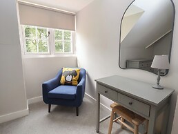 2 Golf Links Cottages