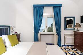 Villa Bijoux - Luxury Villa Sea View