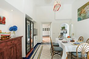 Villa Bijoux - Luxury Villa Sea View