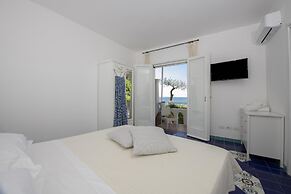 Villa Bijoux - Luxury Villa Sea View