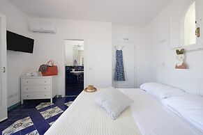 Villa Bijoux - Luxury Villa Sea View