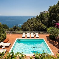 Villa Bijoux - Luxury Villa Sea View