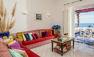 Villa Bijoux - Luxury Villa Sea View