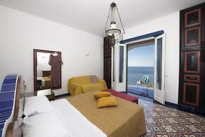 Villa Bijoux - Luxury Villa Sea View