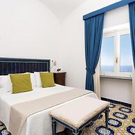 Villa Bijoux - Luxury Villa Sea View