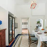 Villa Bijoux - Luxury Villa Sea View