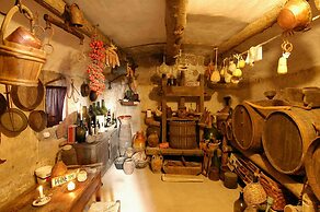 Villa Venusta - Majestic Villa With Pool