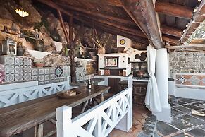 Villa Venusta - Majestic Villa With Pool